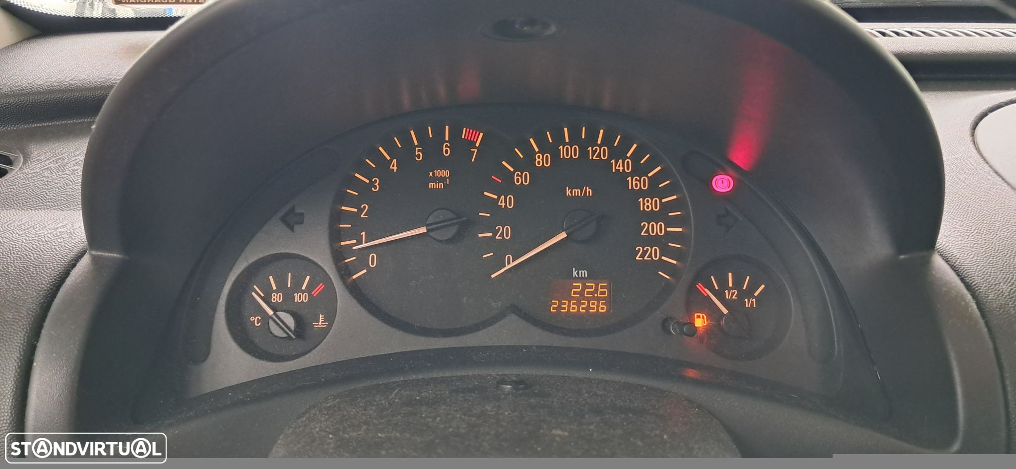 Opel Corsa 1.2 16V Cosmo - 5