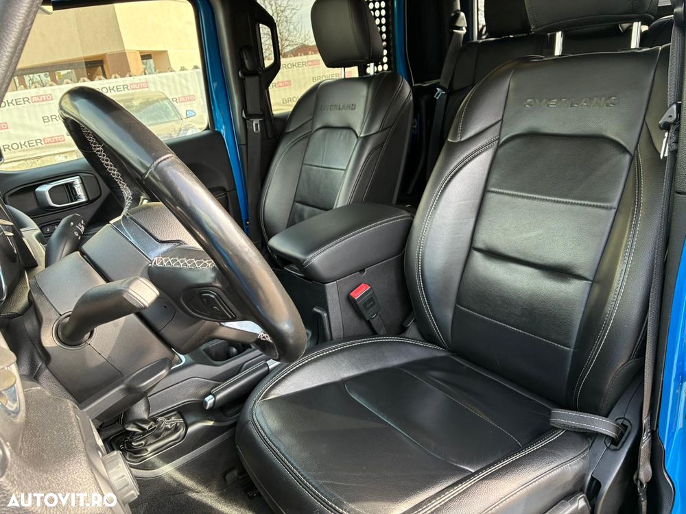 Jeep Gladiator 3.0L V6 AT8 4x4 264 CP Overland - 19