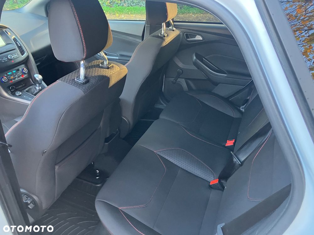 Ford Focus 1.0 EcoBoost ST-Line - 10