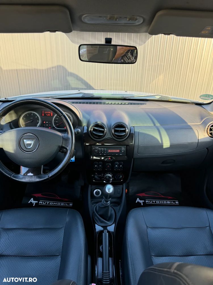 Dacia Duster 1.6 16V 4x4 Prestige - 13