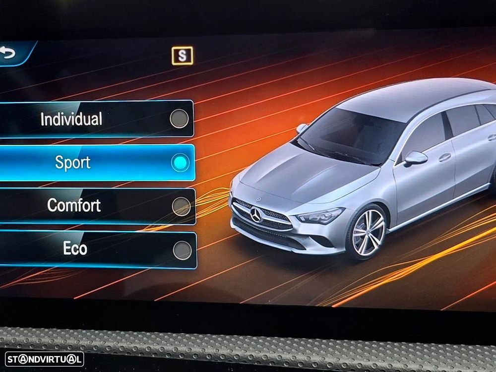 Mercedes-Benz CLA 180 - 4