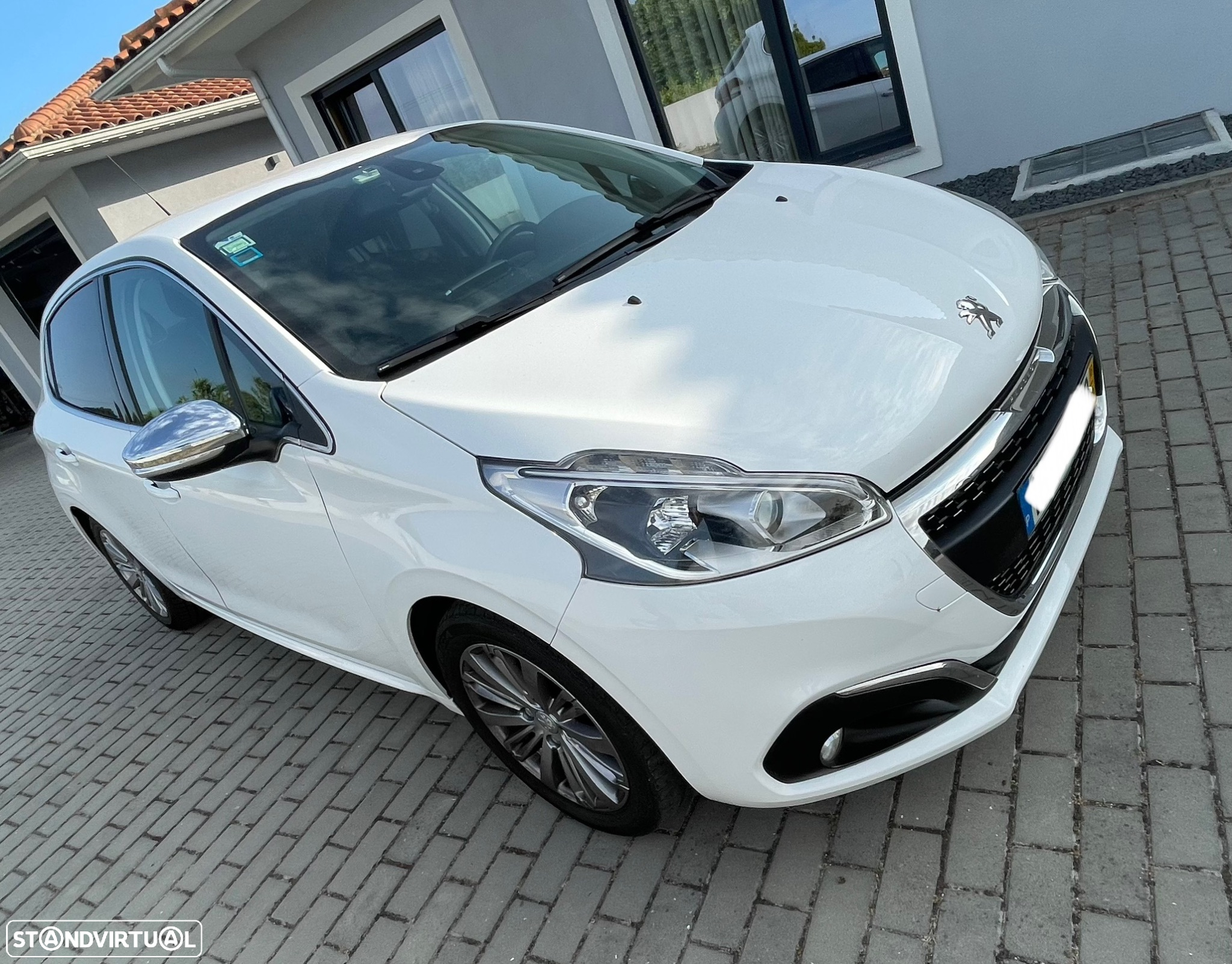 Peugeot 208 1.6 BlueHDi Allure - 5
