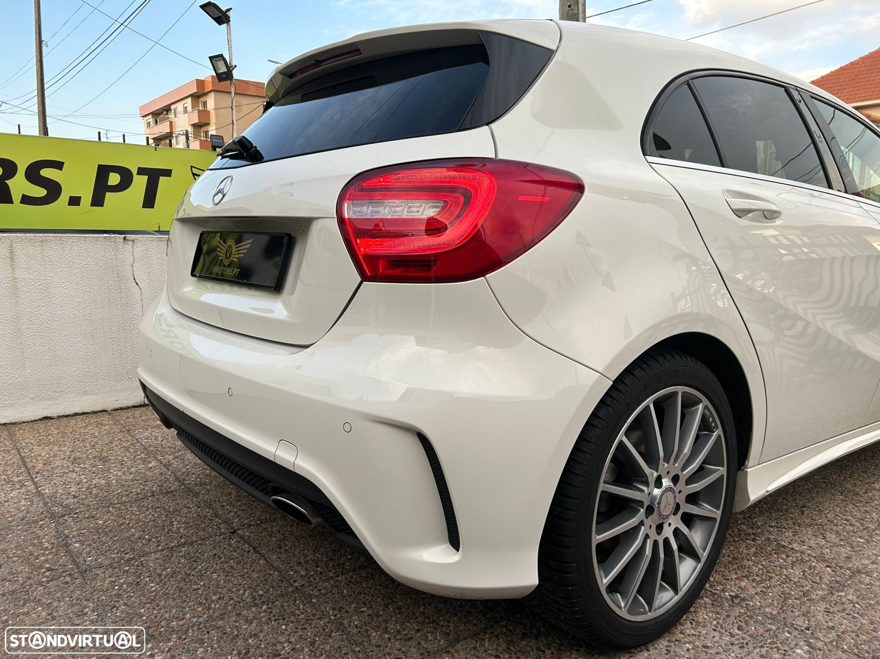 Mercedes-Benz A 200 CDi BE AMG Line - 9