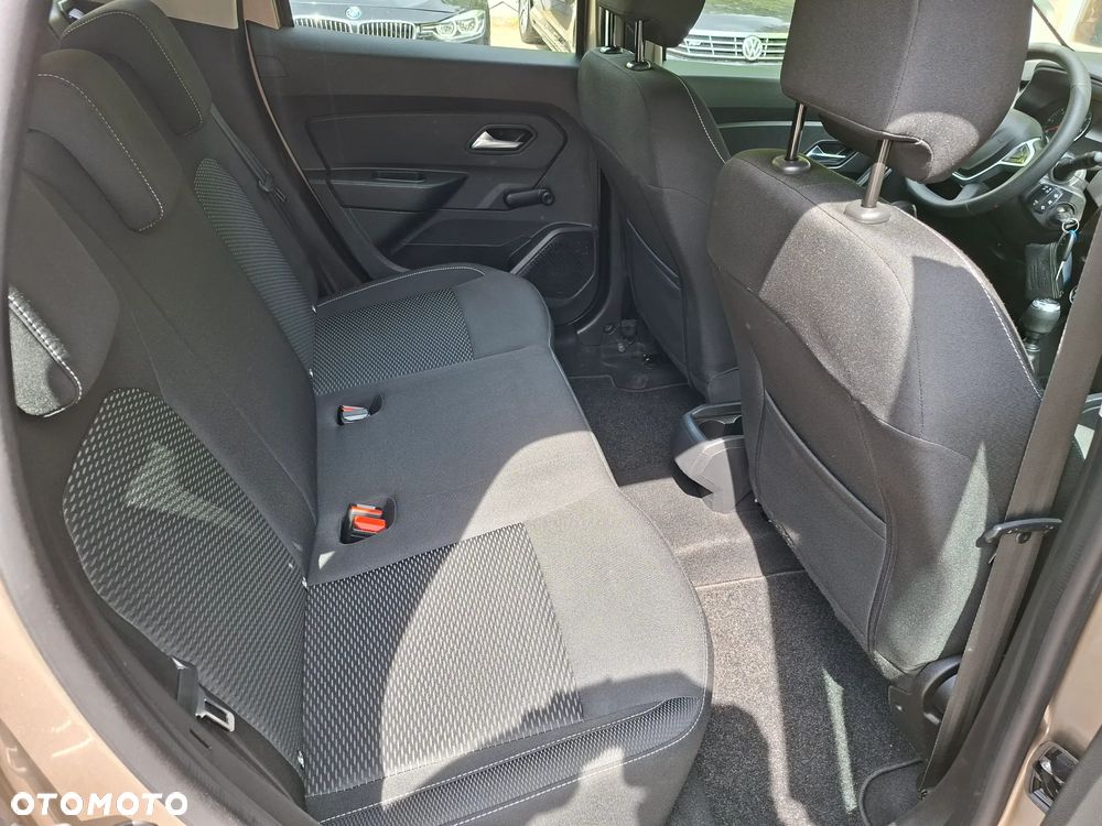 Dacia Duster 1.5 Blue dCi Essential 4WD - 12