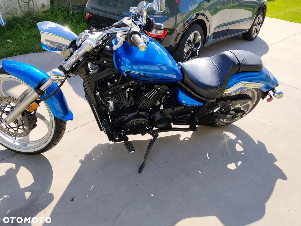 Yamaha XVS - 6