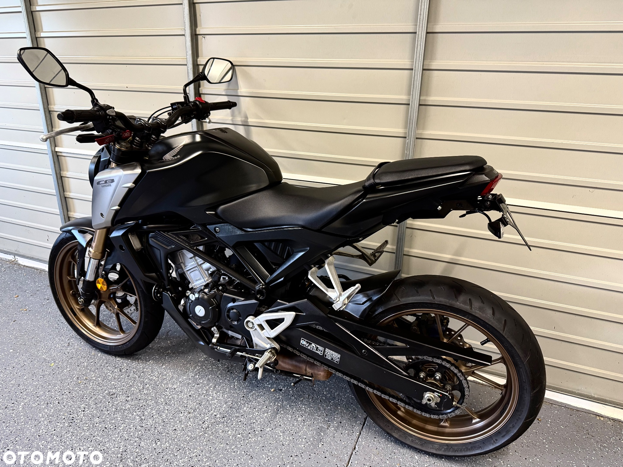 Honda CB - 11