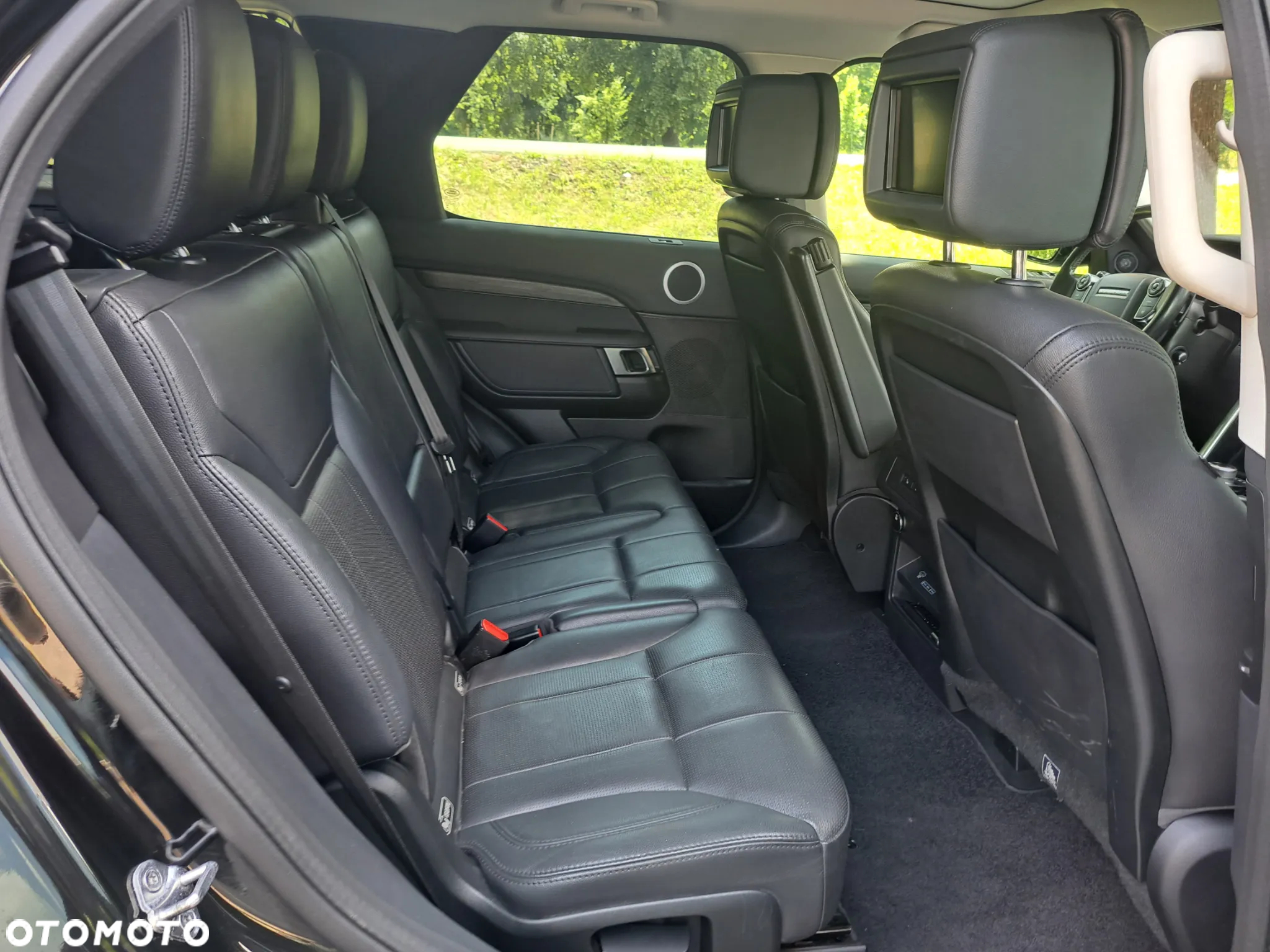 Land Rover Discovery V 2.0 TD4 HSE Luxury - 29