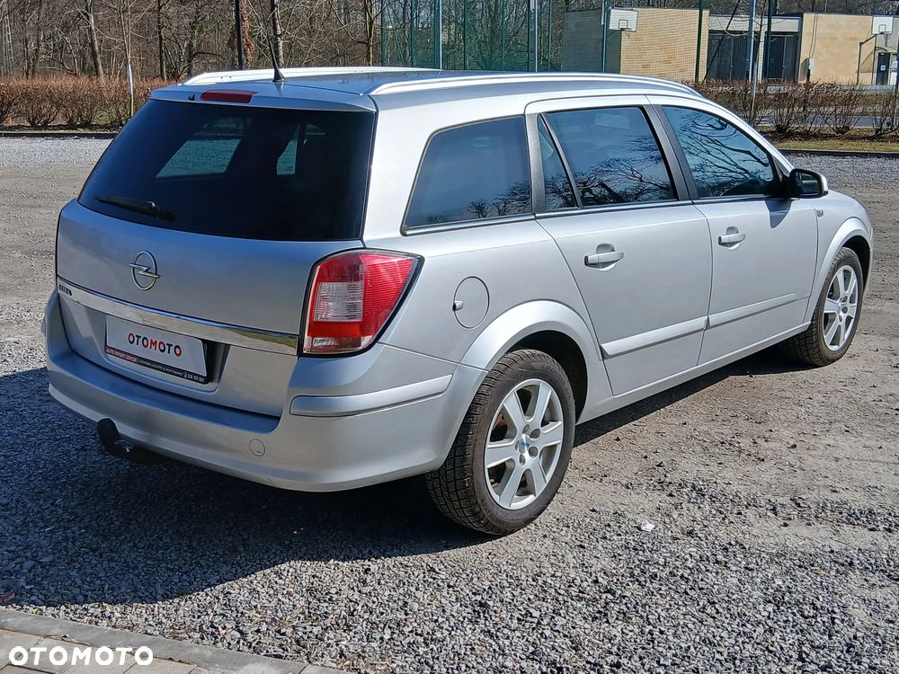 Opel Astra 1.6 Style - 30