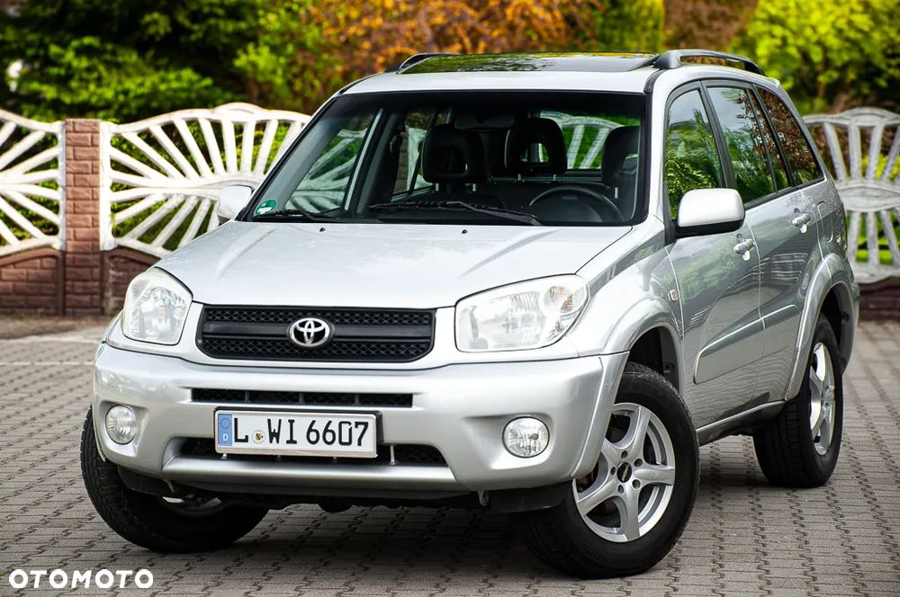 Toyota RAV4 2.0 VVT-i 4x4 - 2