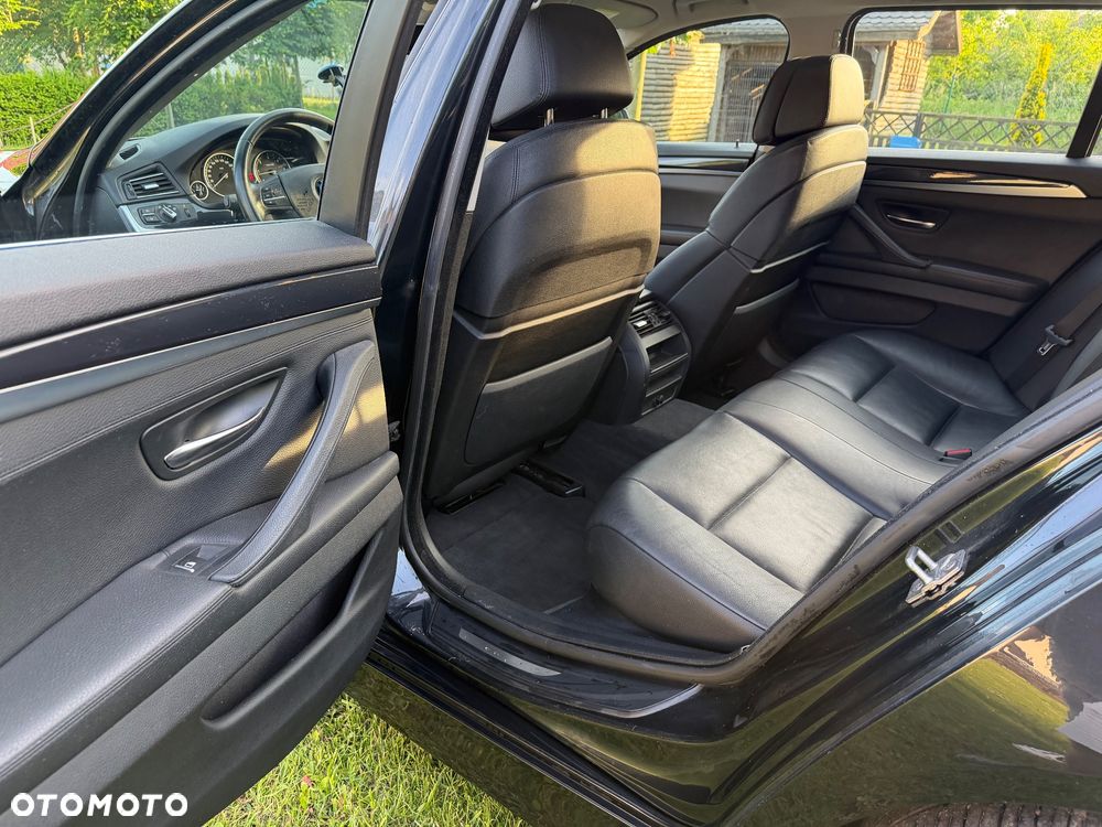 BMW Seria 5 530d Modern Line - 12