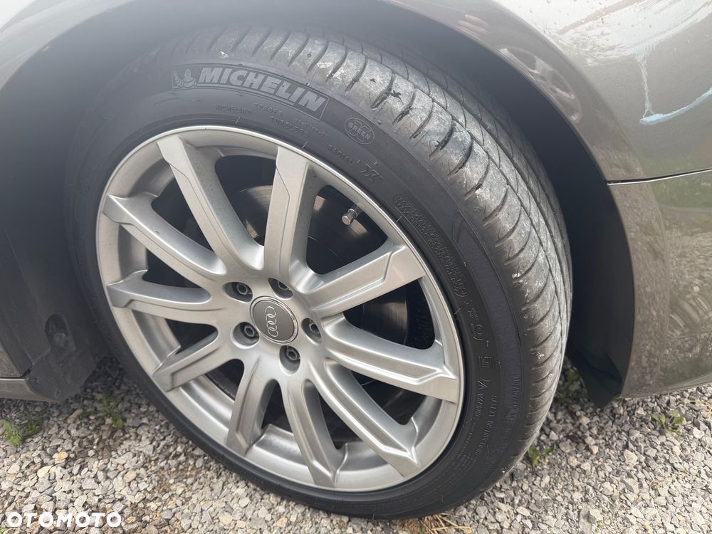 Audi A4 Avant 2.0 TDI DPF clean diesel S line Sportpaket - 26