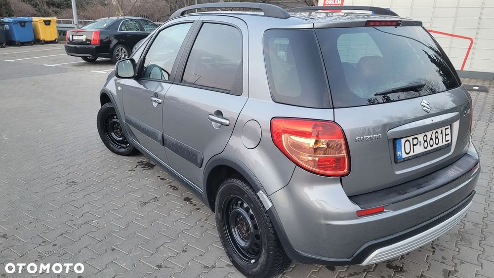 Suzuki SX4 - 4