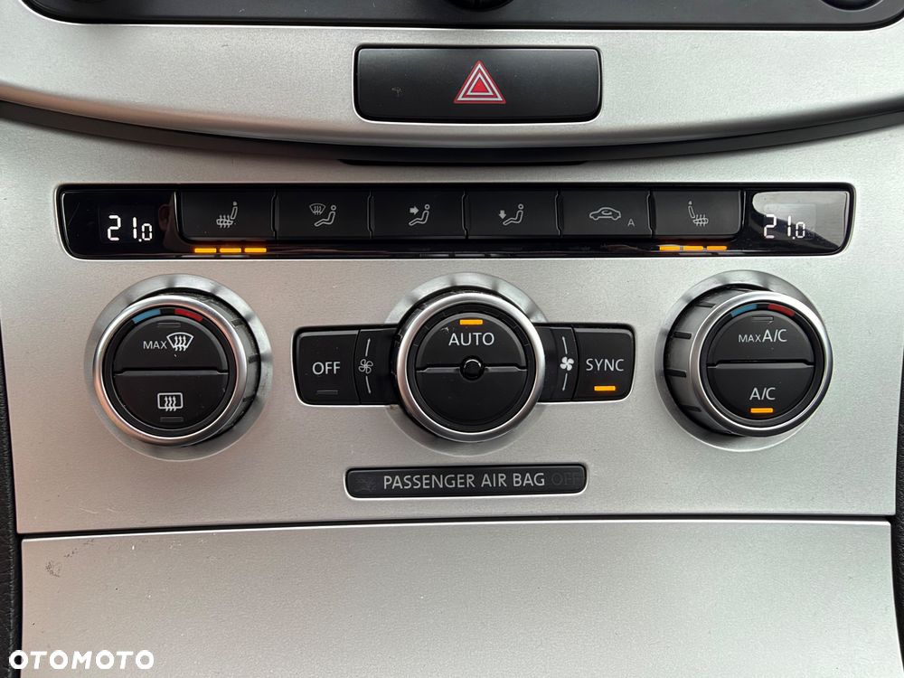 Volkswagen Passat 2.0 TDI BlueMotion Technology Comfortline - 30