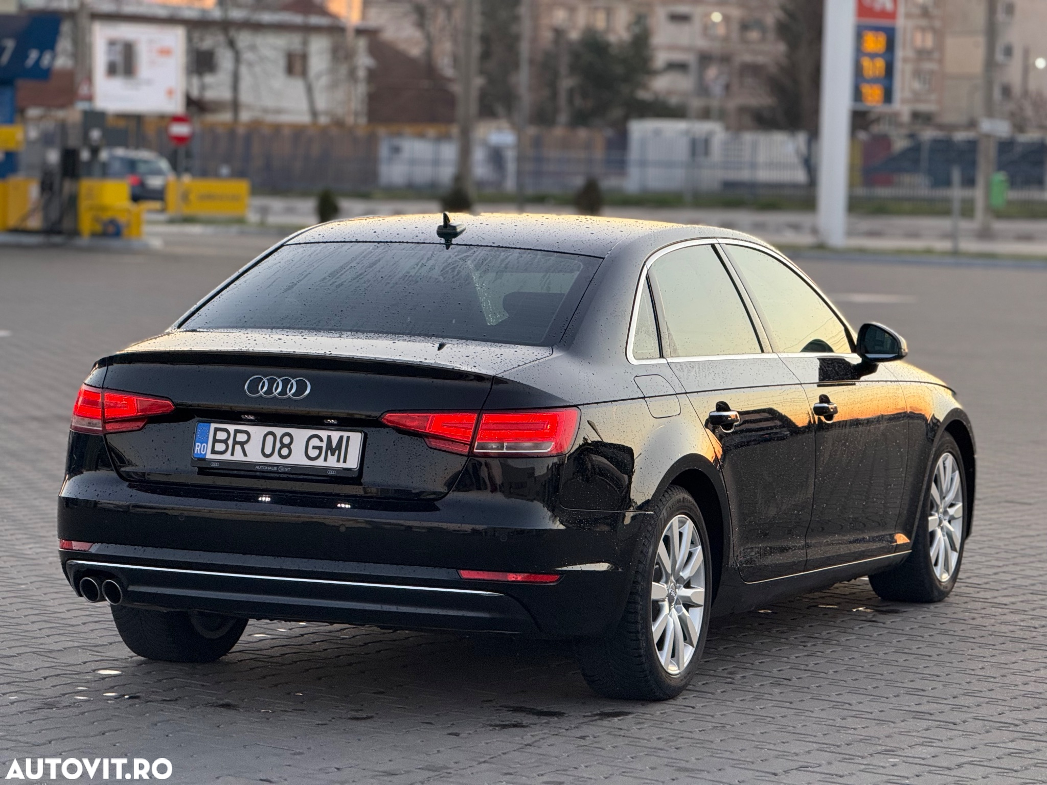 Audi A4 2.0 TDI S tronic Sport - 4