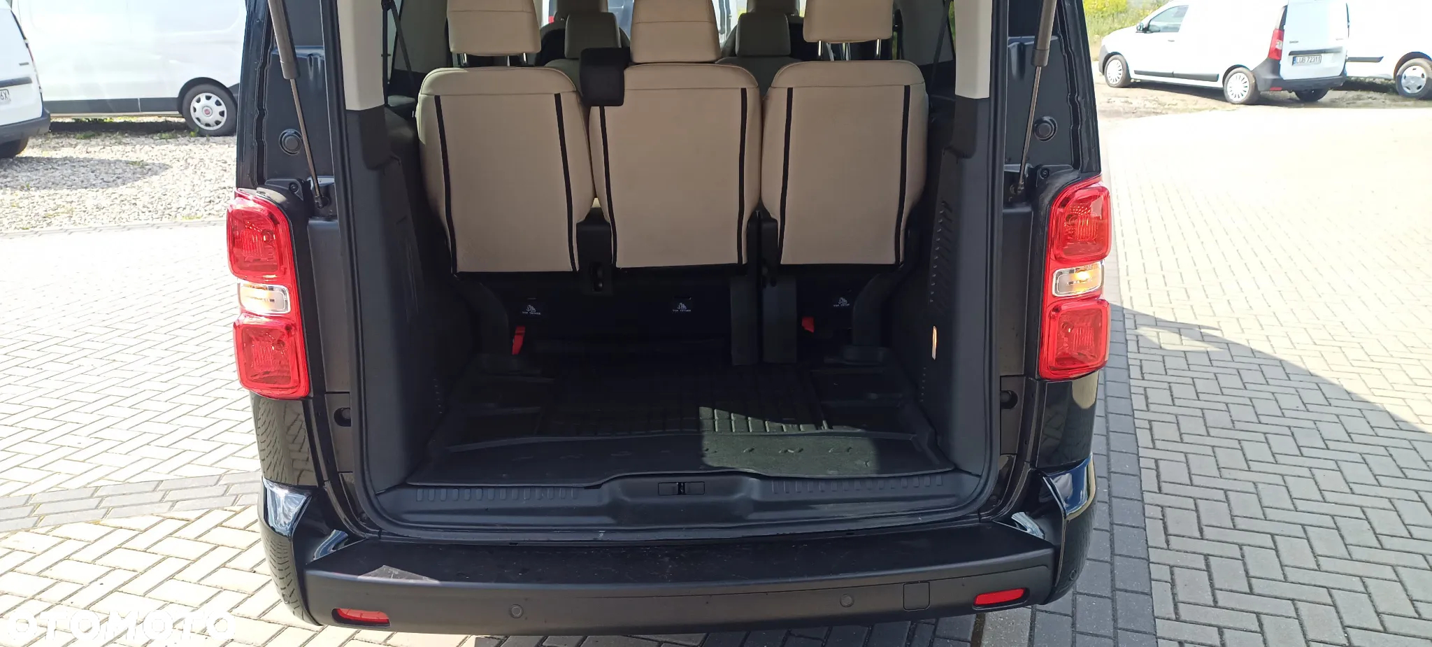Toyota Proace Verso 2.0 D4-D Long VIP - 18
