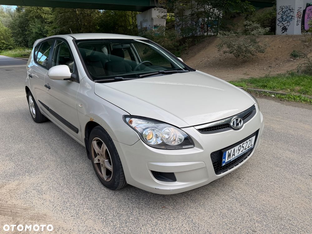 Hyundai i30 1.6 Classic + - 7