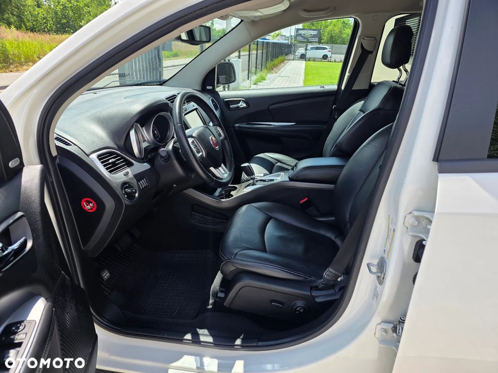 Fiat Freemont 2.0 Multijet 16V DPF Automatik Allrad Lounge - 10