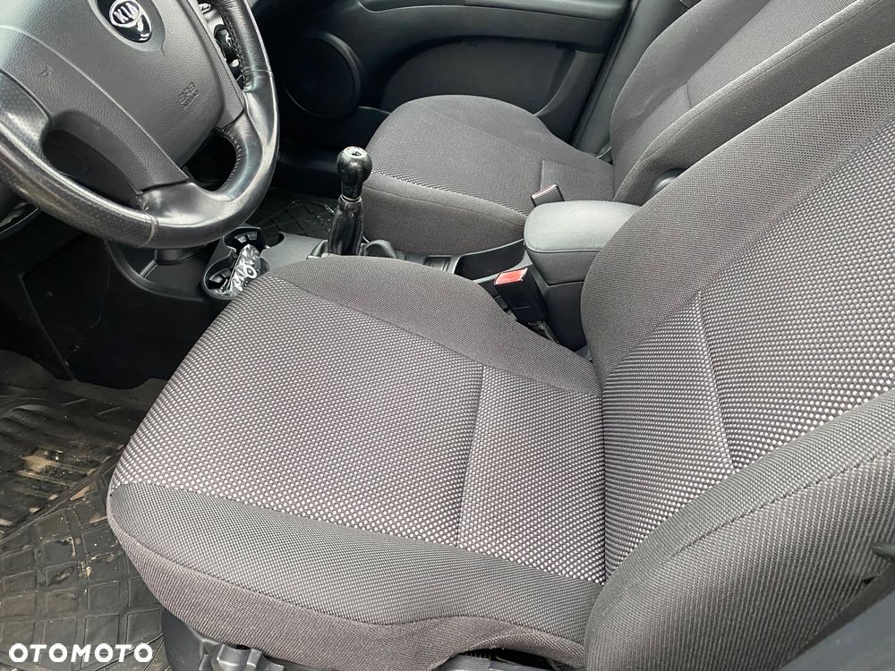 Kia Sportage 2.0 2WD Cup - 15