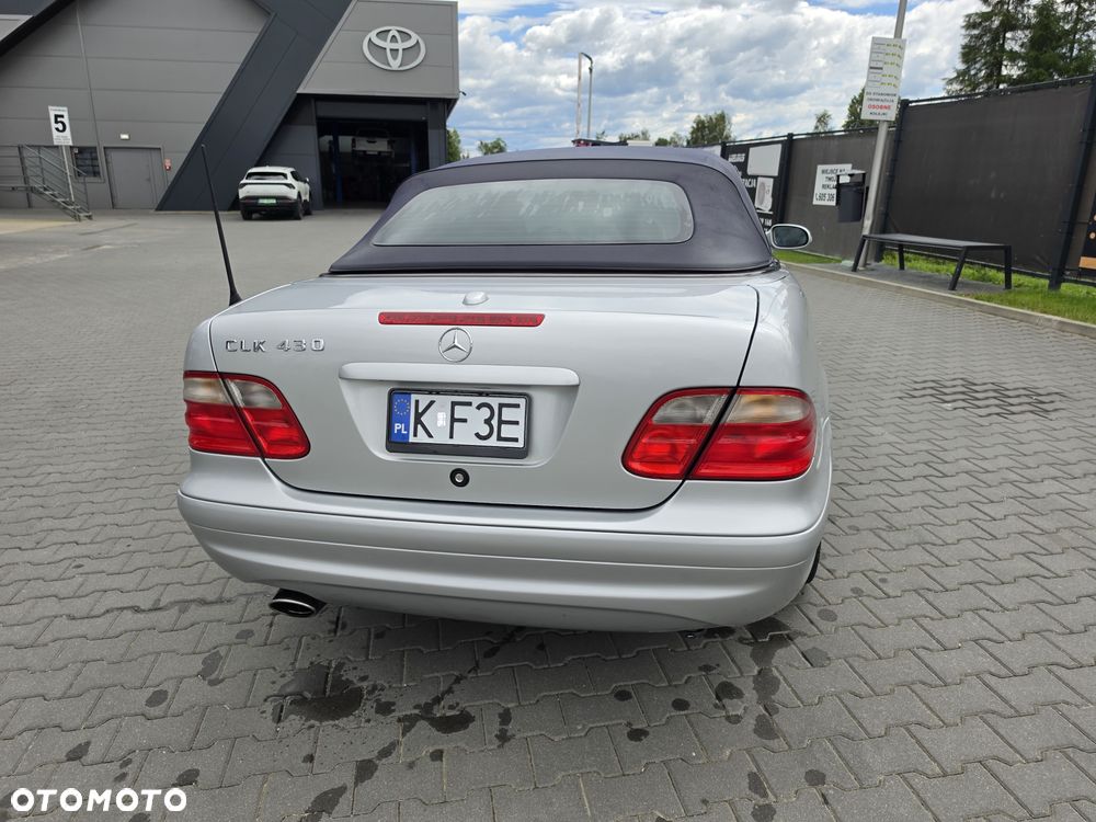 Mercedes-Benz CLK - 7
