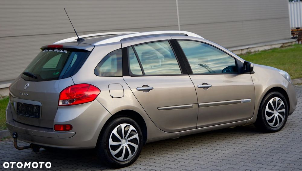 Renault Clio 1.2 16V TCE Ripcurl - 8