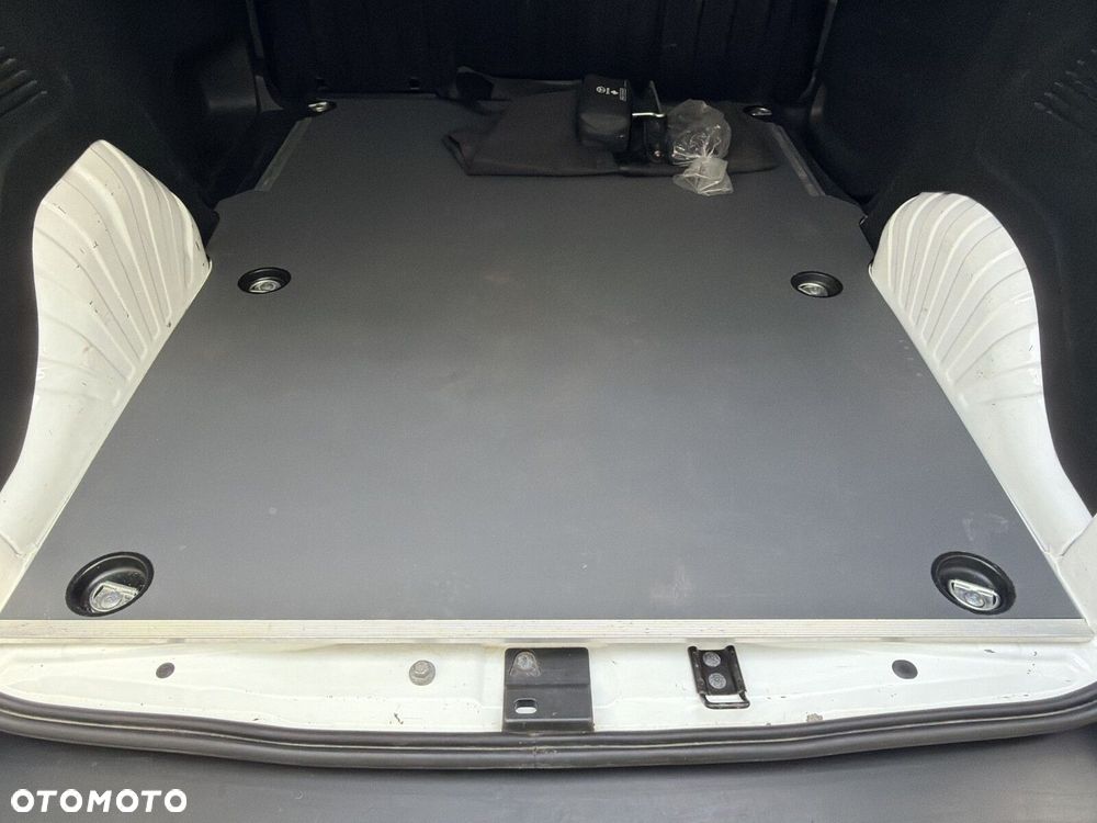 Toyota proace-city - 26