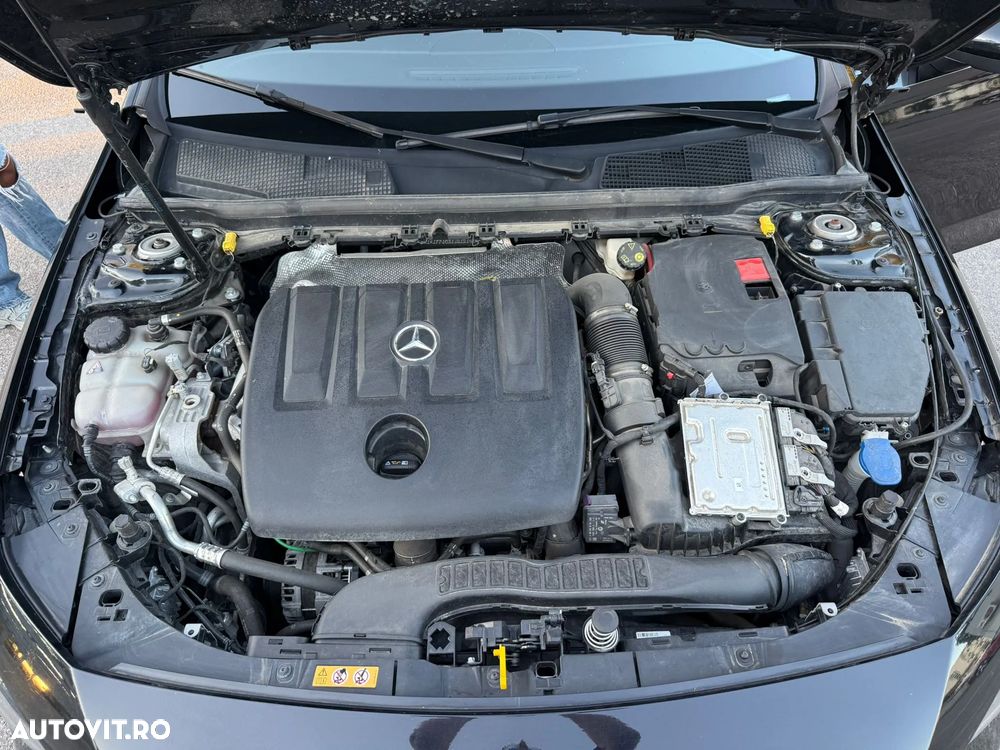 Mercedes-Benz A ver-180-d-7g--dct-amg-line - 28