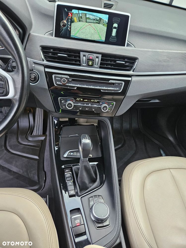 BMW X1 xDrive25d xLine - 36