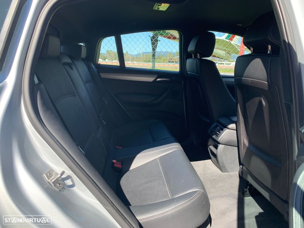 BMW X4 20 d xDrive Pack M - 24