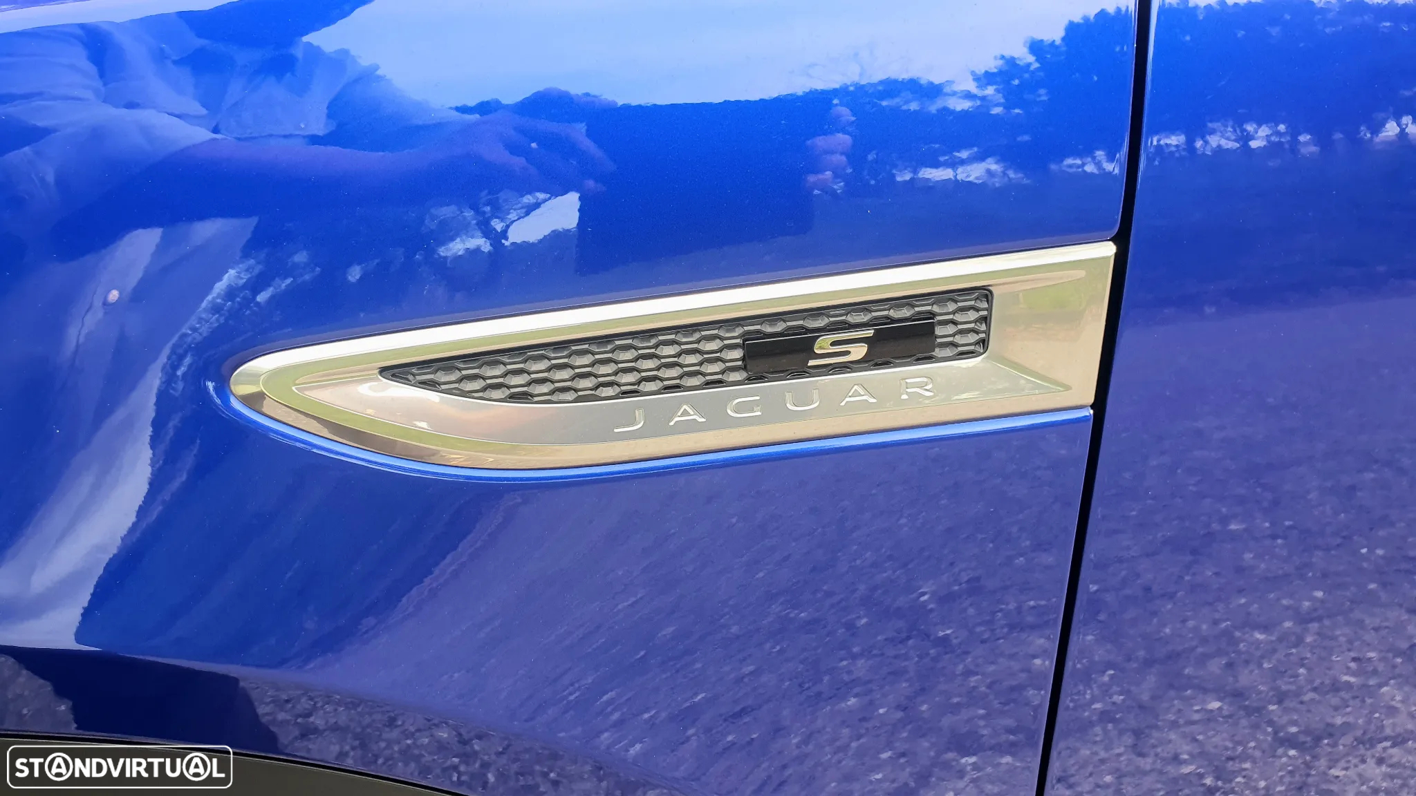 Jaguar E-Pace 2.0 i4D R-Dynamic HSE AWD Aut. - 26