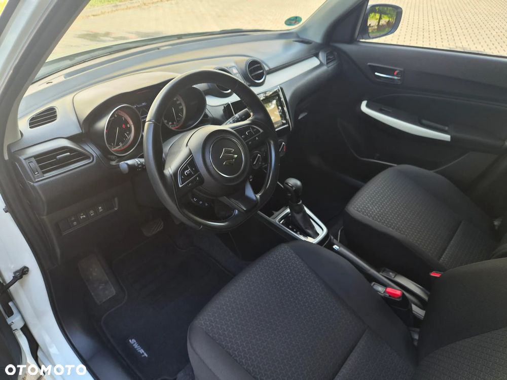 Suzuki Swift 1.2 Dualjet Hybrid CVT Comfort - 12