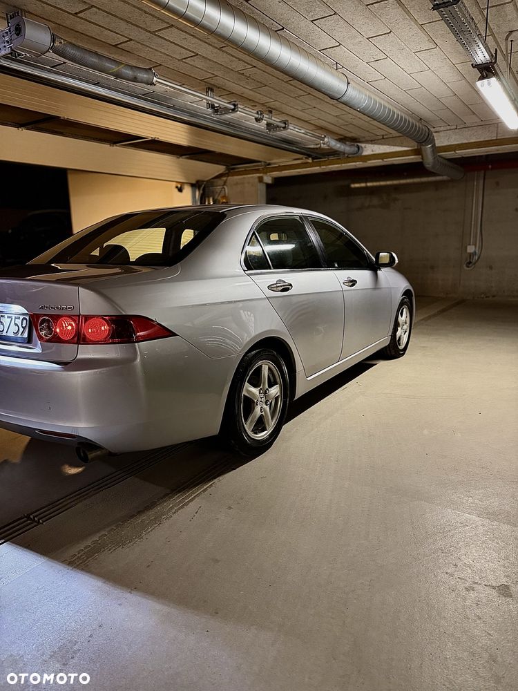 Honda Accord - 4
