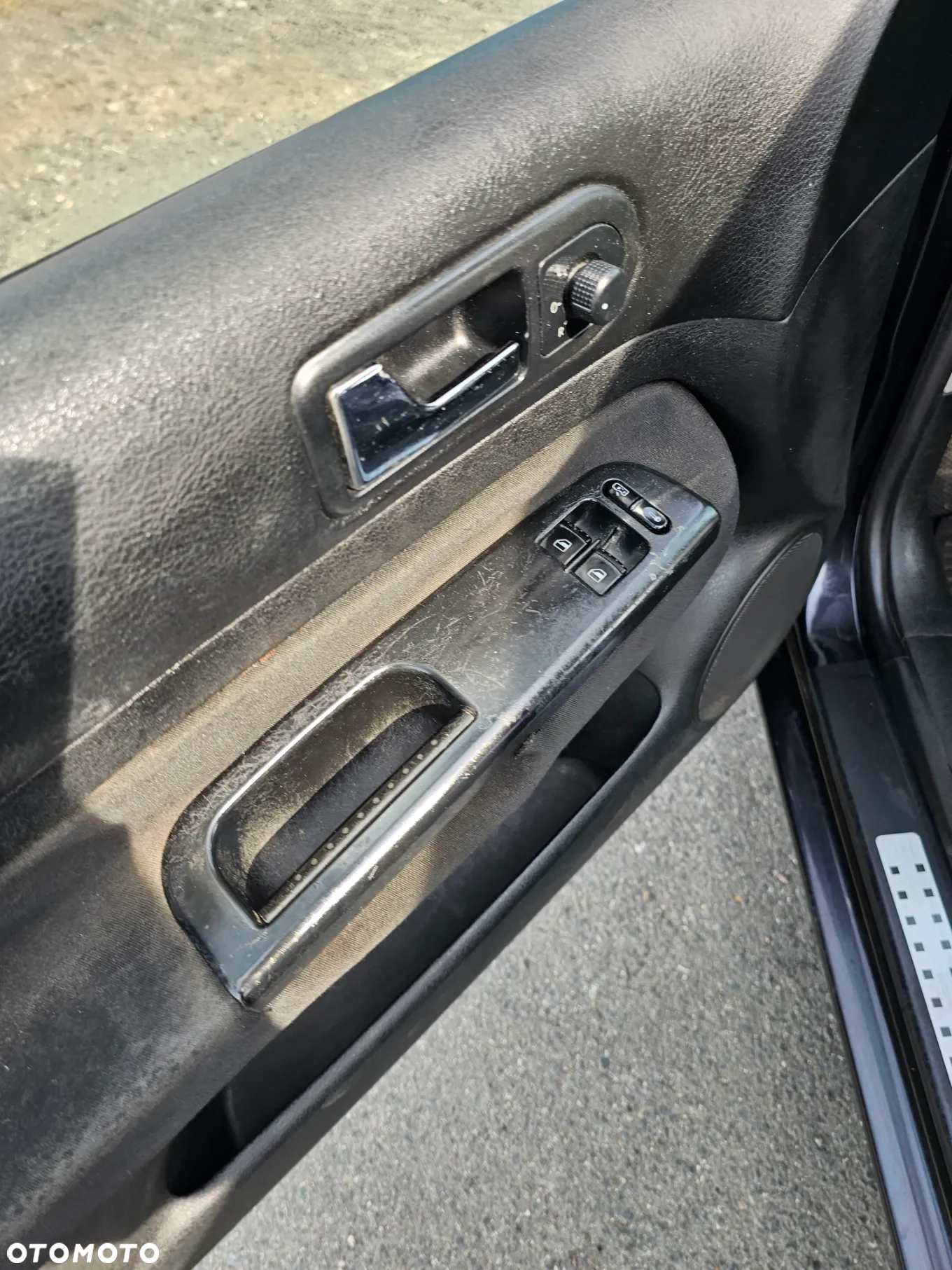 Volkswagen Golf - 6