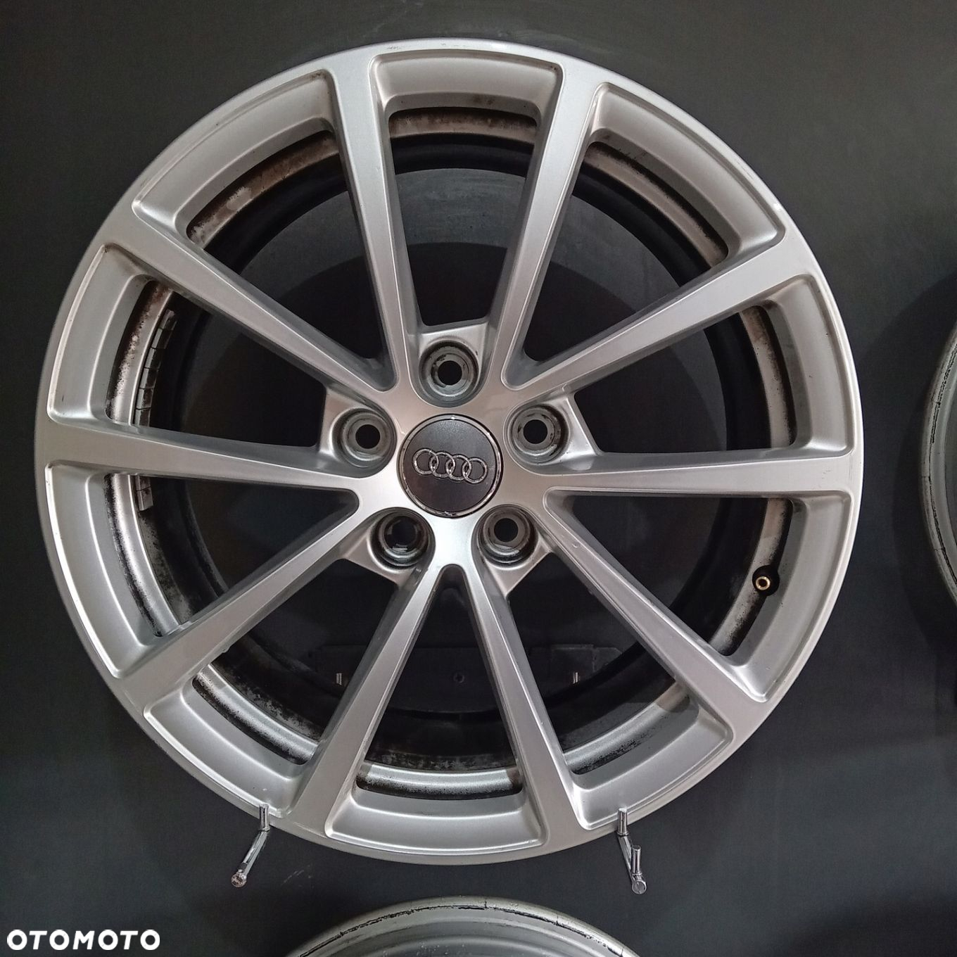 Felgi 17 5x112 Audi A6 C7 C8, Q5, A4 B8 B9 OE F503536-45 - 5