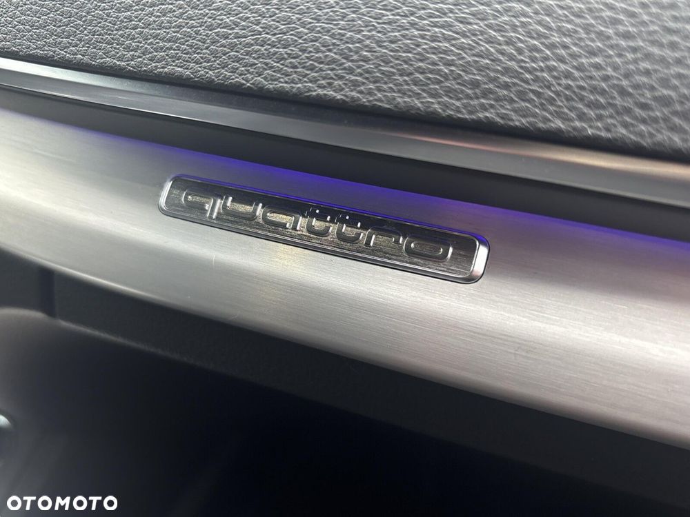 Audi Q5 Sportback - 31