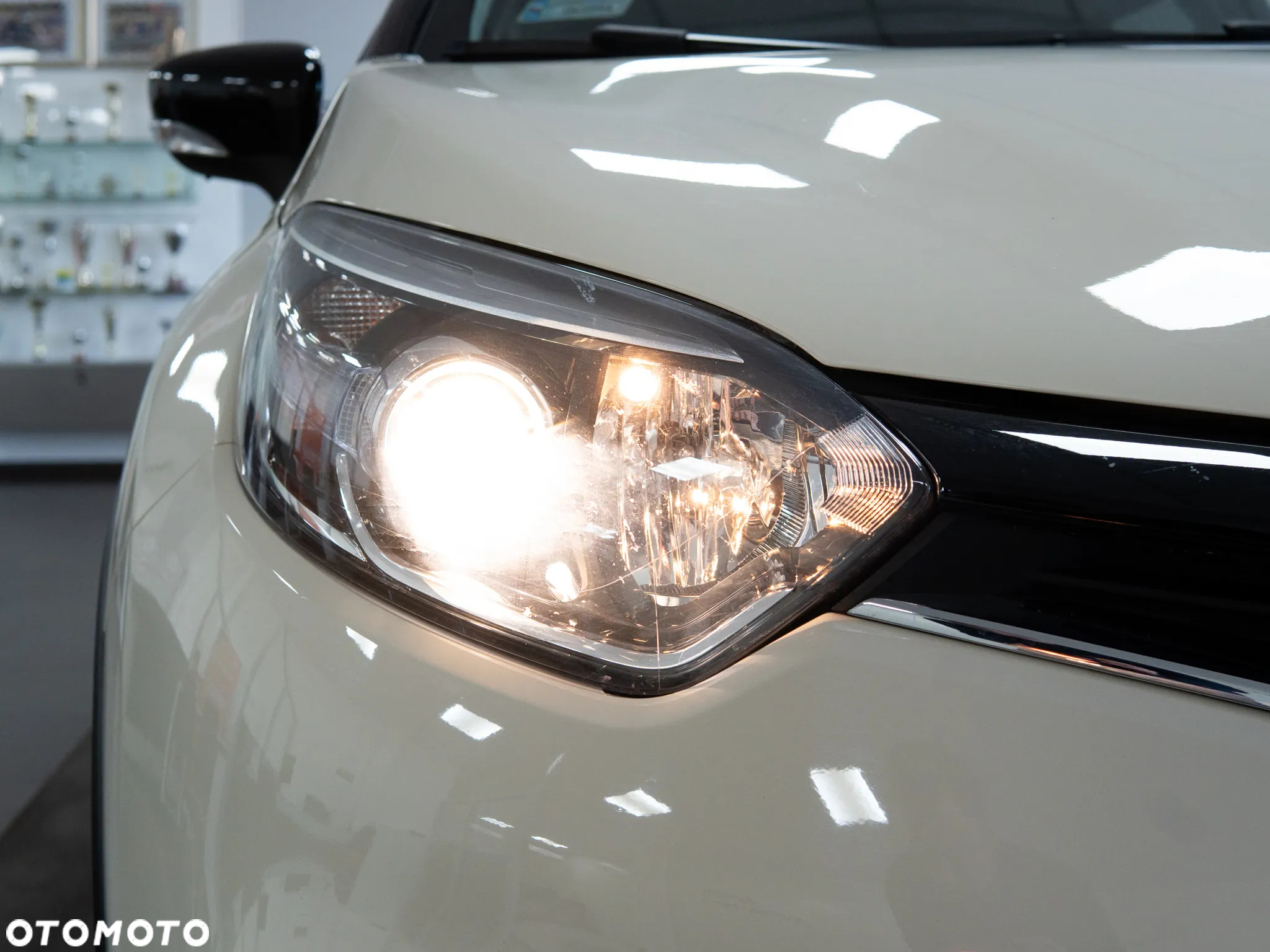 Renault Captur - 10