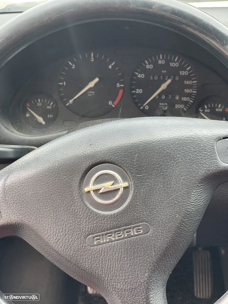 Opel Corsa 1.5 TD - 8