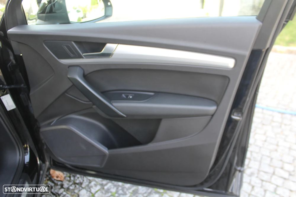Audi Q5 2.0 TDI quattro Design S-tronic - 23