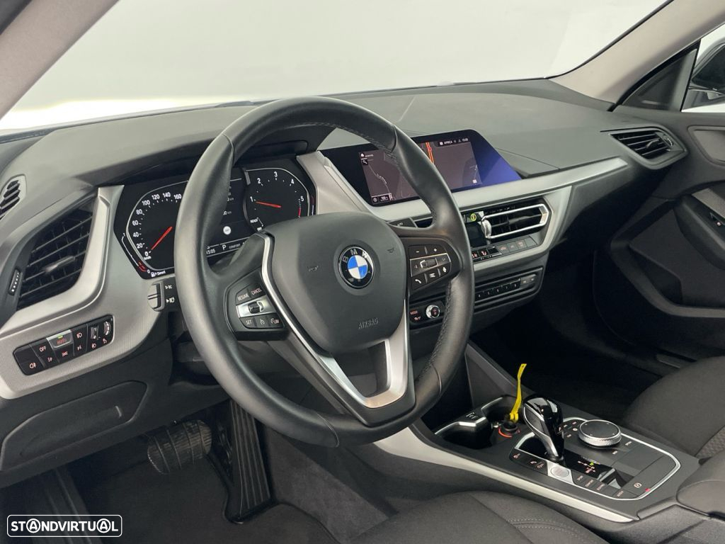 BMW 216 Gran Coupé d Corporate Edition - 17