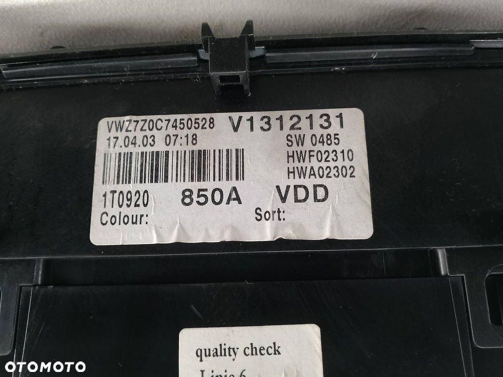 LICZNIK VW TOURAN I 1T0920850A SIEMENS 1.9 TDI - 7