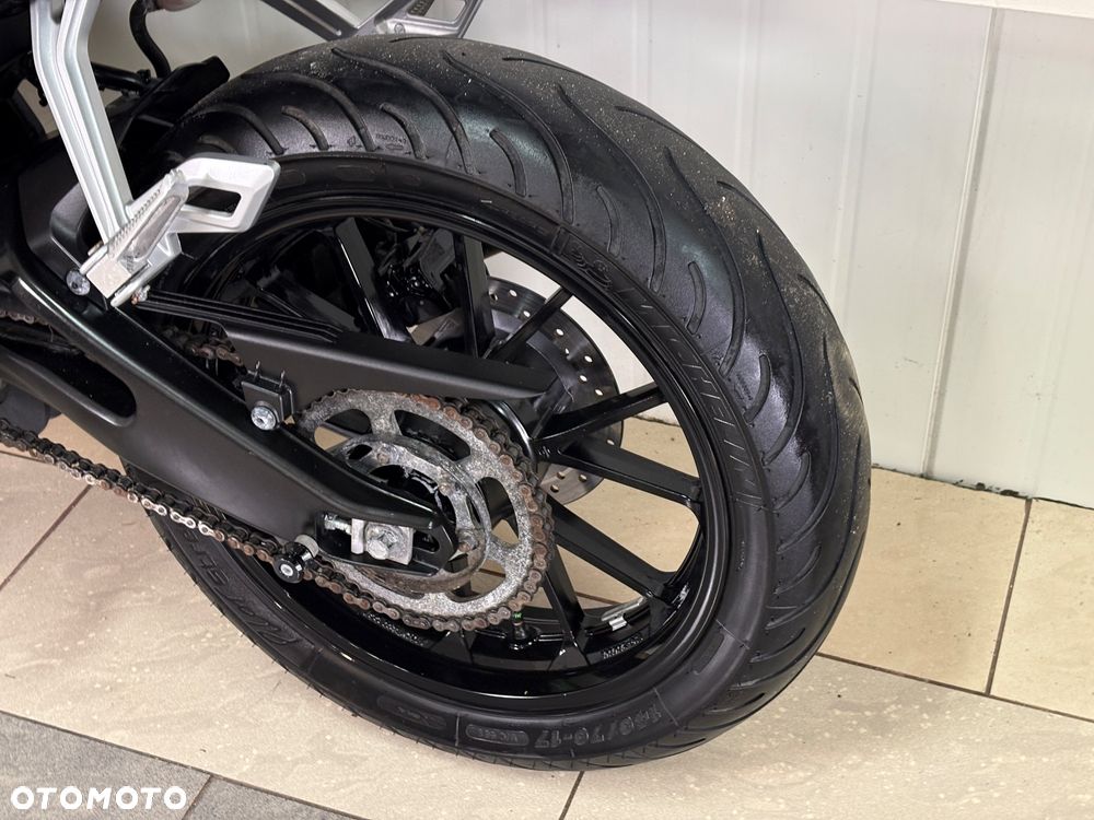 Yamaha YZF - 10