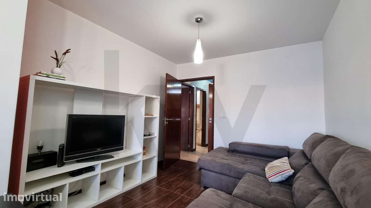 Apartamento T2 Duplex Renovado e Equipado – Urbanização Plenicoope, Íl - Grande imagem: 4/34