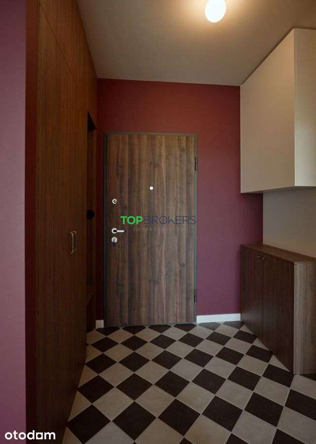 Wygodne 2 pokoje z balkonem, garaż