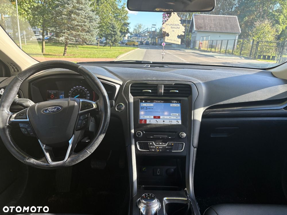 Ford Fusion - 7