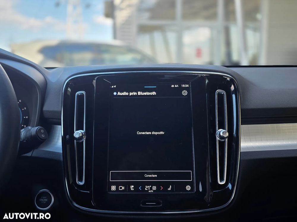 Volvo XC 40 B4 AT8 AWD Mild Hybrid Inscription - 23