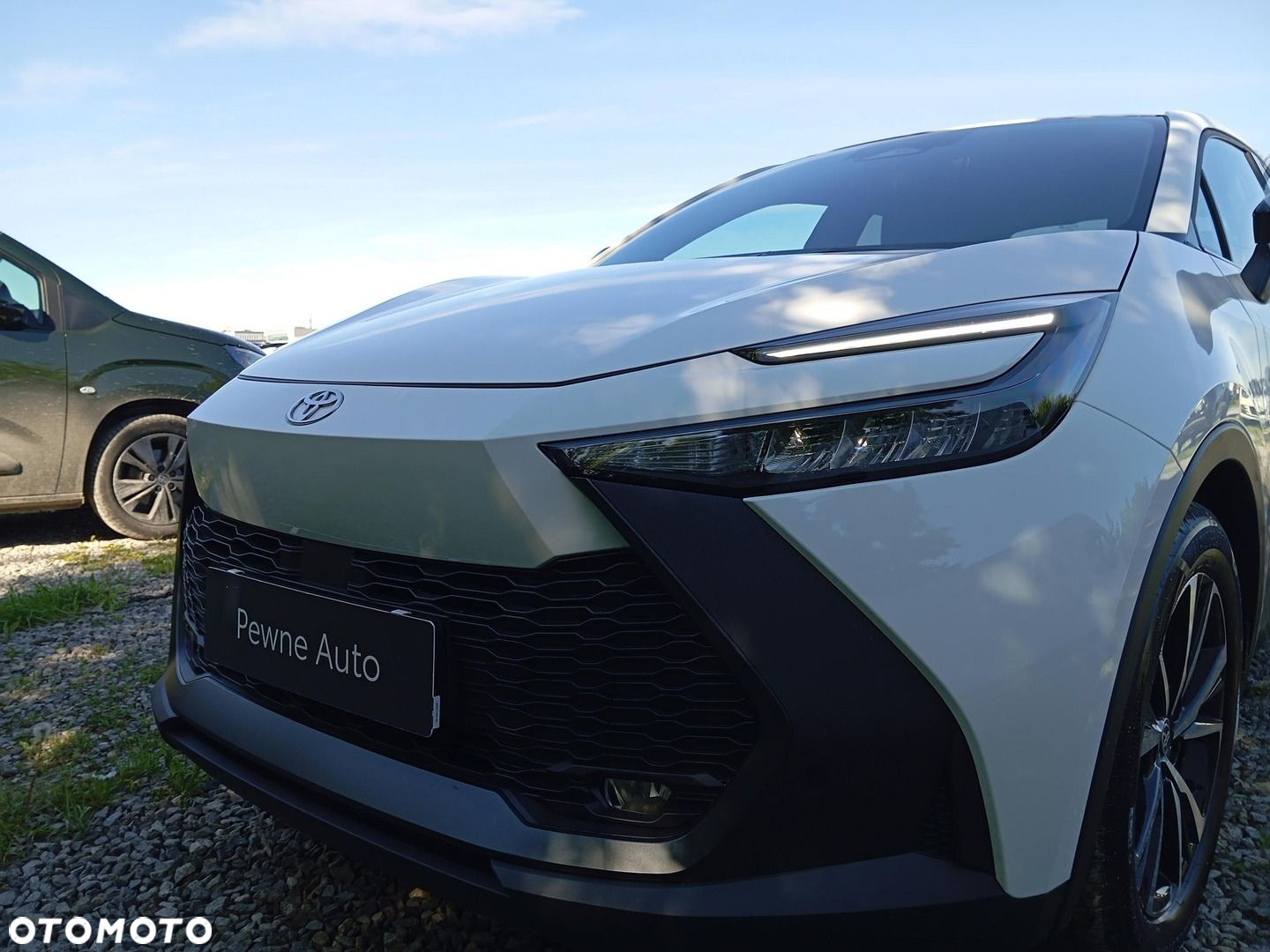 Toyota C-HR - 15