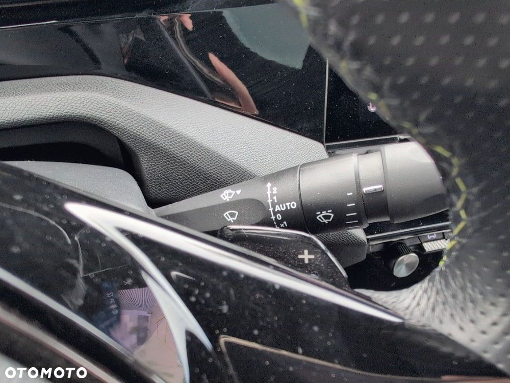Peugeot 408 1.6 Plug-In Hybrid 225 GT EAT8 - 18