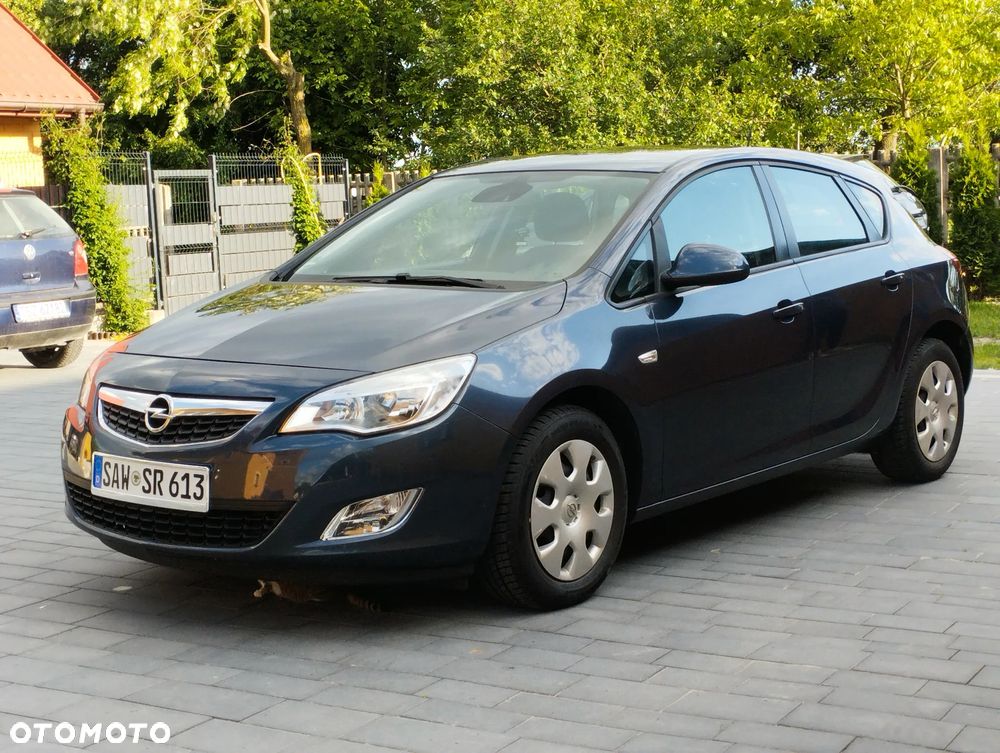 Opel Astra - 1