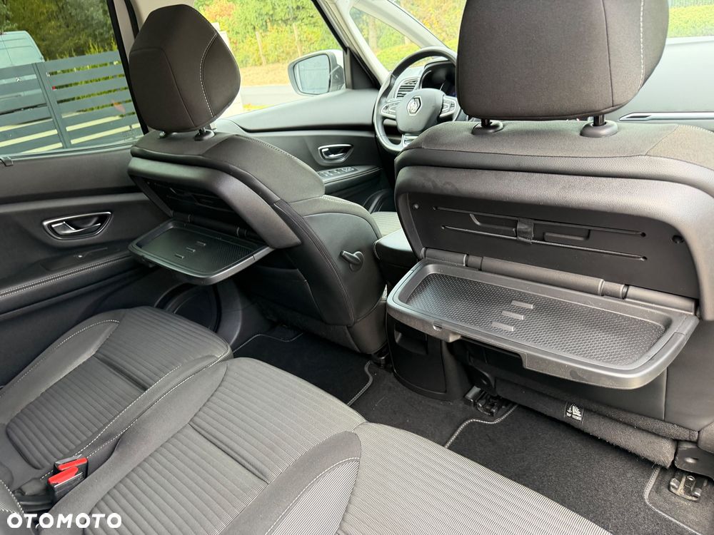 Renault Scenic - 17