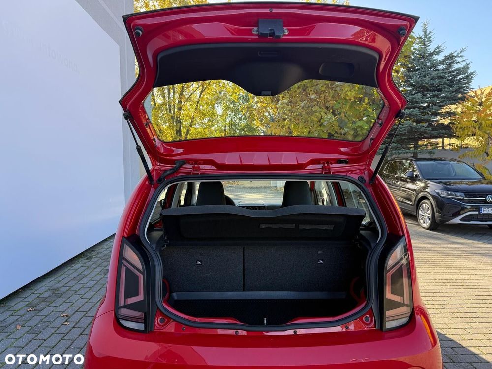 Volkswagen up! 1.0 move - 13