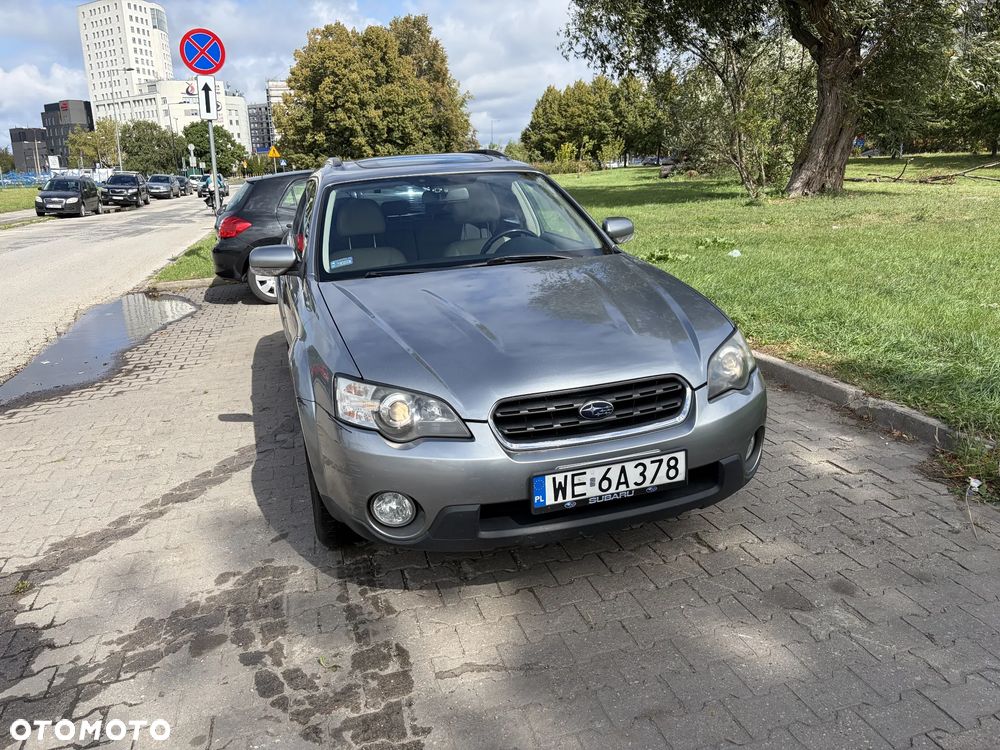 Subaru Outback 3.0 H6 - 3